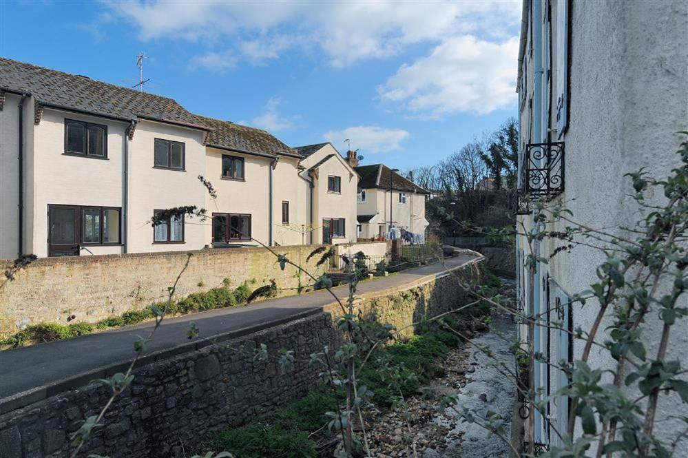 Villa The Old Bakehouse Lyme Regis Exterior foto